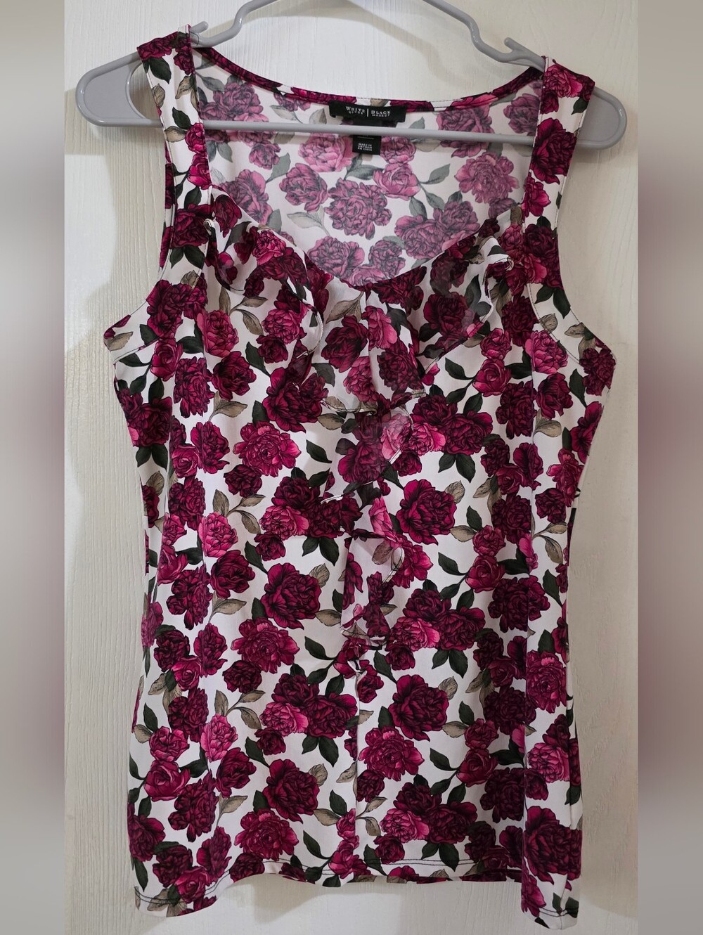 White House Black Market Sleeveless Ruffled Pink Floral Blouse, Med